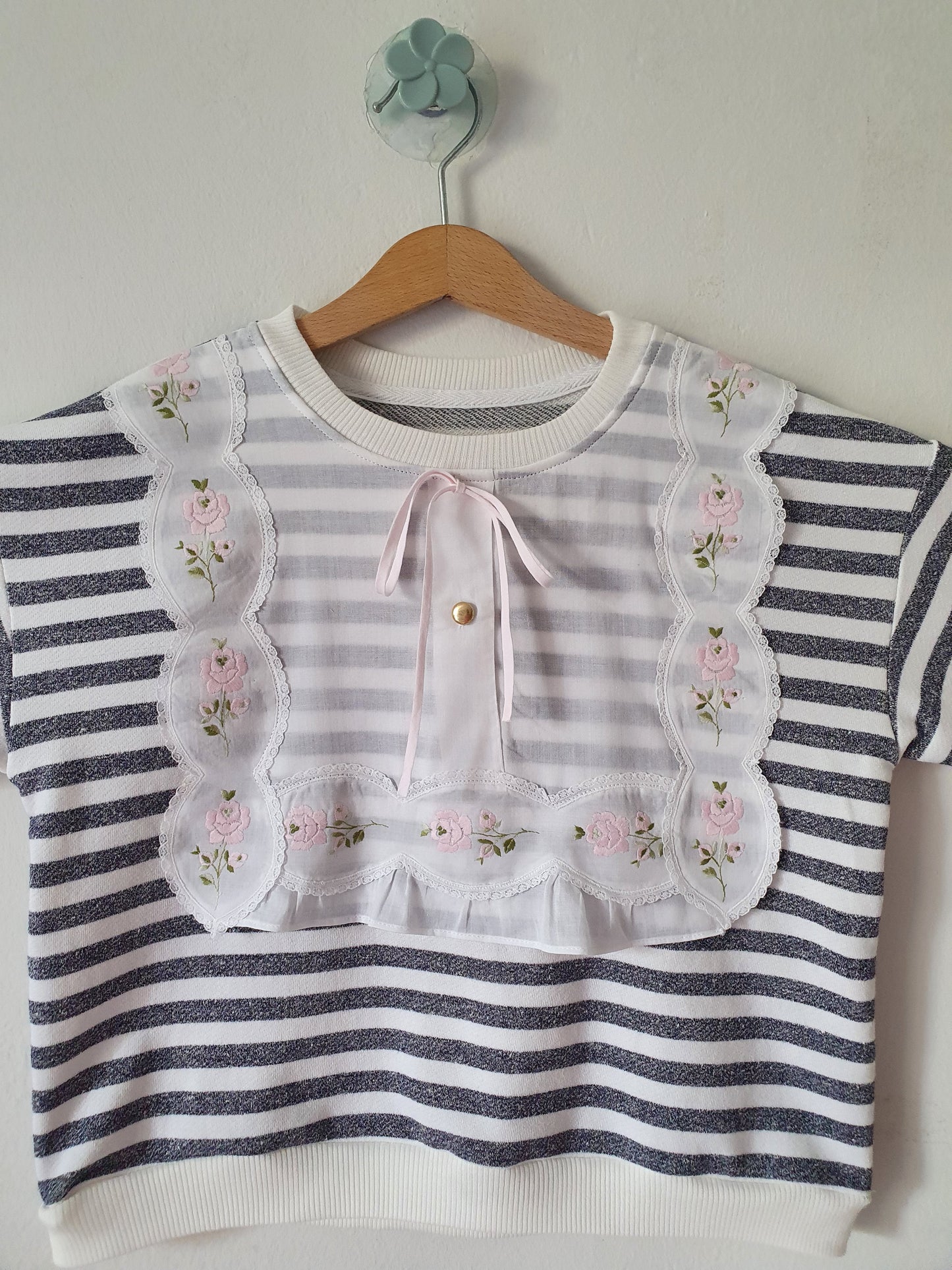 Felpa Girl Righe and Vintage Collar