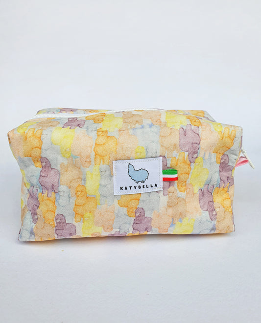 Colorful Alpacas 100% Cotton Beauty Case – Made in Italy